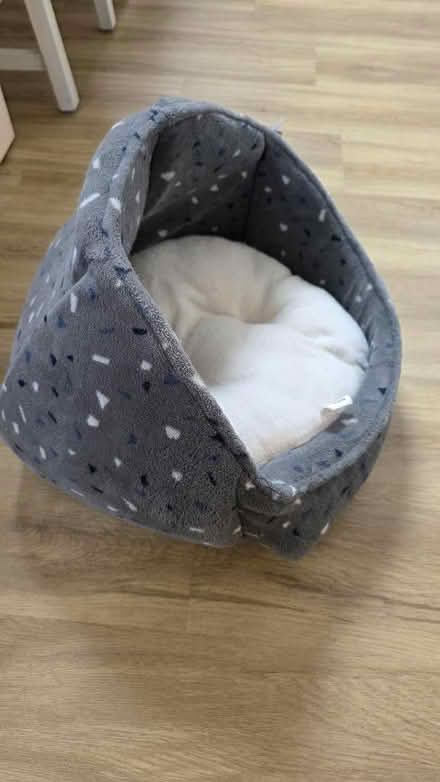 Photo of free Pets at Home cat bed (New Bradwell MK13) #2