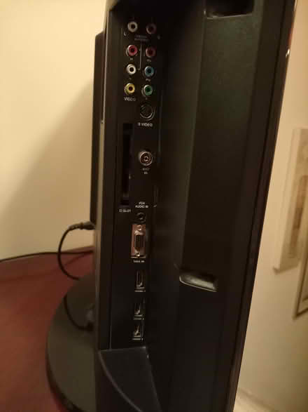 Photo of free 32inch Nordmende TV (Tanyfron LL11) #2