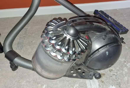 Photo of free Dyson DC54 vacuum cleaner (Lewisham SE13) #2