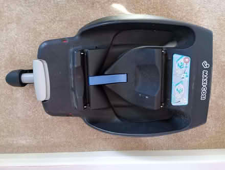 Photo of free Maxi-Cosi Car Seat Base (BT16) #1