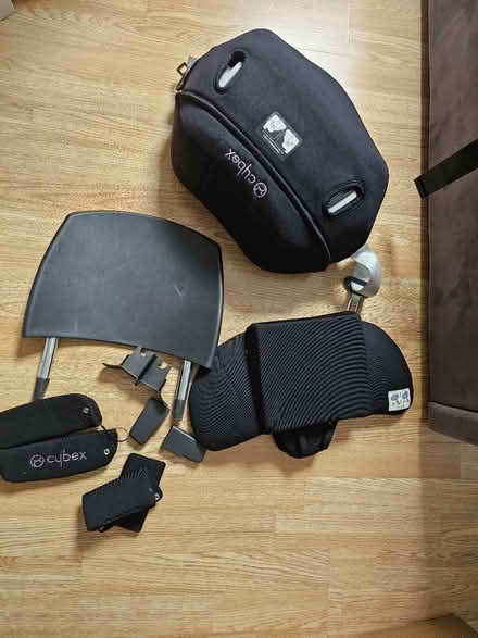 Photo of free Cybex Sirona Q i-size car seat (SW19 Wimbledon) #4