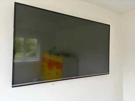 Photo of free LG - Ultra HD/4K 55” tv (Saint George's CO2) #1