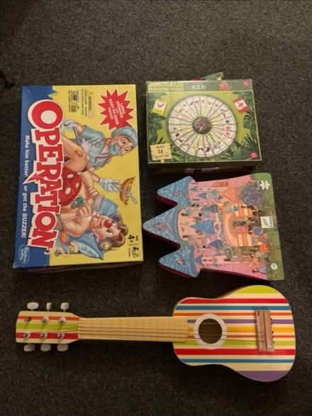 Photo of free Guitar, game and puzzles (Cannonmills EH7) #1