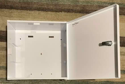 Photo of free White lockable cabinet - no shelves (Hemel Hempstead, HP1) #2