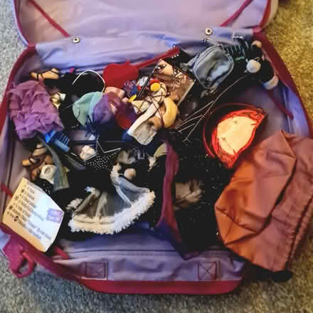 Photo of free 4 Bratz dolls + accessories (Purbrook) #2