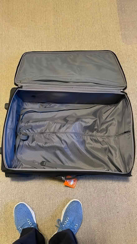 Photo of free Samsonite Suitcase (Fulwood S10) #4