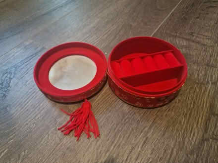 Photo of free Small jewelery box (Whitchurch) #2