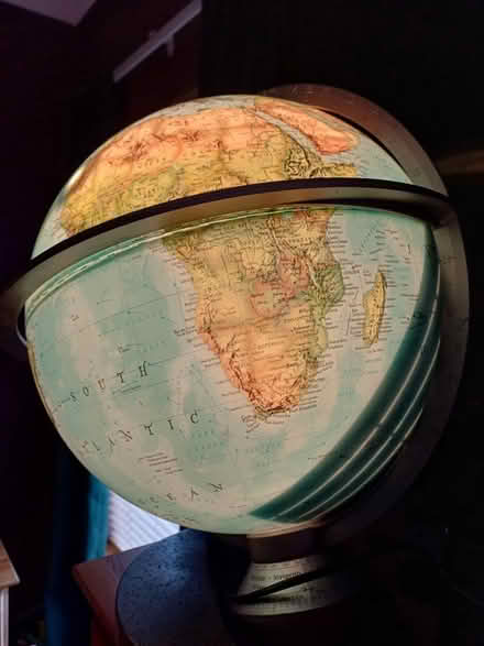 Photo of free Beautiful globe (cainscross rd) #1