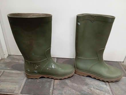 Photo of free Size 4 wellies. (Hillsborough S6) #1