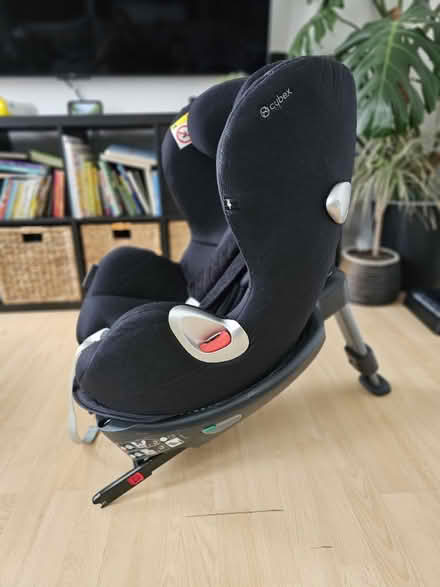 Photo of free Cybex Sirona Q i-size car seat (SW19 Wimbledon) #3