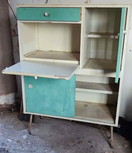 Photo of free Vintage 1960s kitchen unit (Longden Common SY5) #1