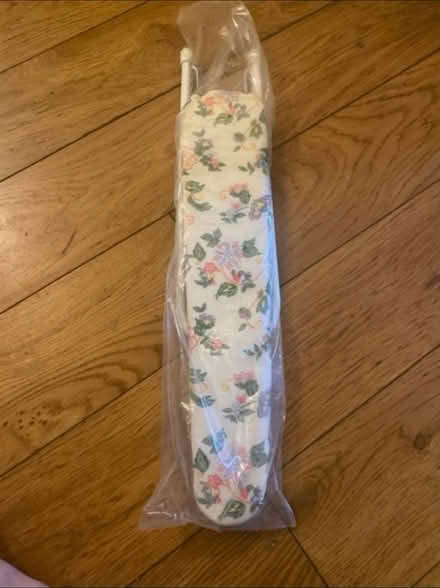 Photo of free Mini Table Top Ironing Board (Cheshunt En8) #3