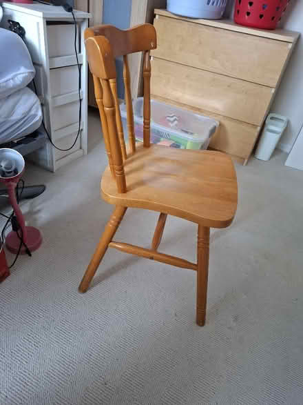 Photo of free 4 dining room chairs (Dronfield Woodhouse S18) #1