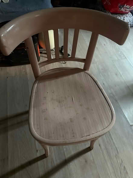 Photo of free Pink chair (Oswestry SY11) #1