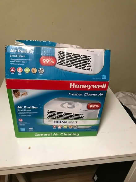 Photo of free Yard sale (35th St. and brookdale) #2