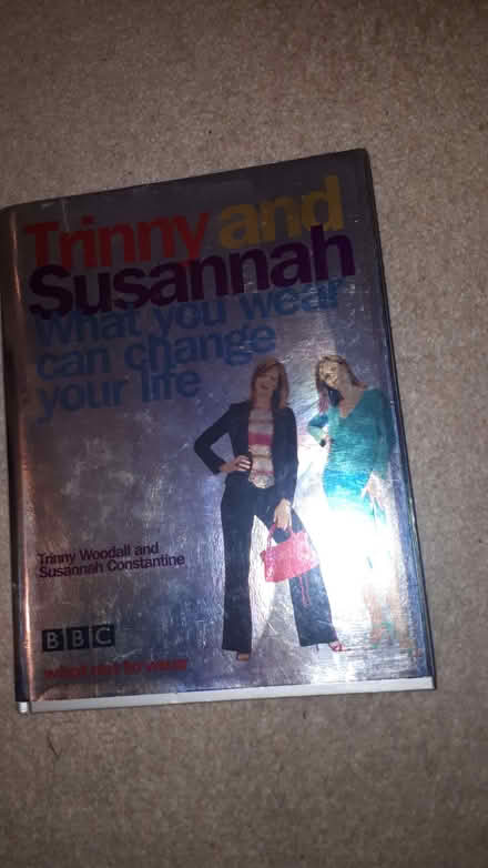 Photo of free Trinny and Susannah. What you wear can change your life (Cressex HP12) #1