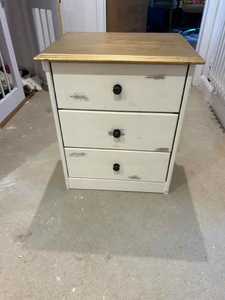 Photo of free Bed side table (Rodborough) #1