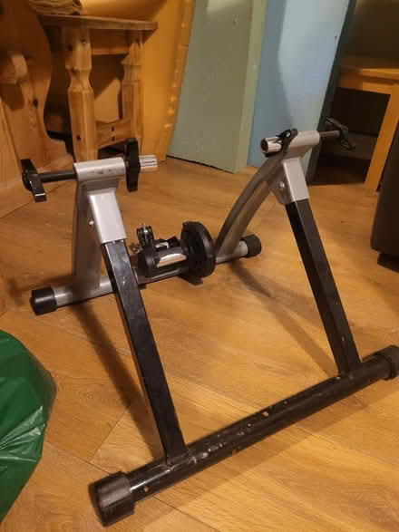 Photo of free Bike exercise thing (Scarlett avenue HP22) #1