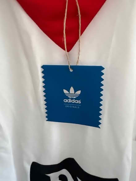 Photo of free XL retro Hamburg Keegan era top (Boxmoor, Hemel Hempstead) #2