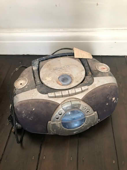 Photo of free FM Radio (Leamington Spa (CV32)) #1