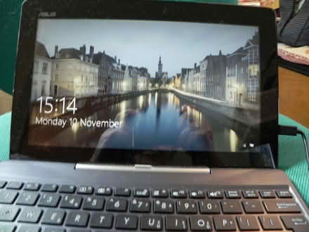 Photo of free Asus T100 laptop (Misterton DN10) #2