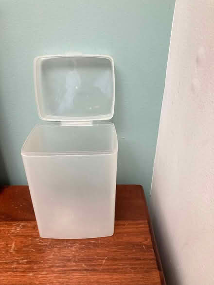 Photo of free Miscellaneous kitchen things (Lake Cook and Rte 41) #3