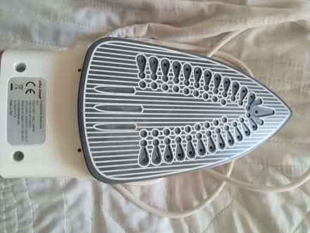 Photo of free Steam Iron (Broseley TF12) #3