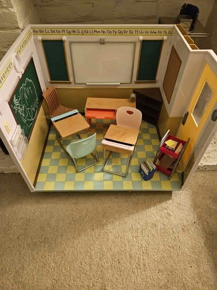 Photo of free 'Our Generation' children's dollhouse (Brentwood CM14) #3