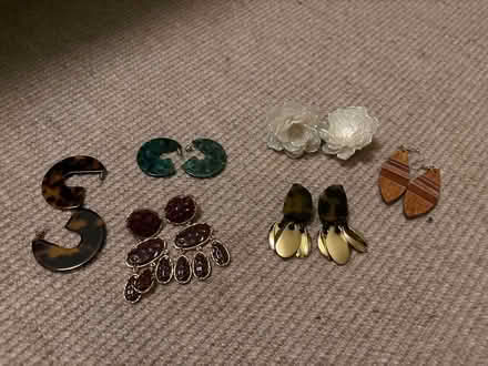 Photo of free Earrings (E9) #1