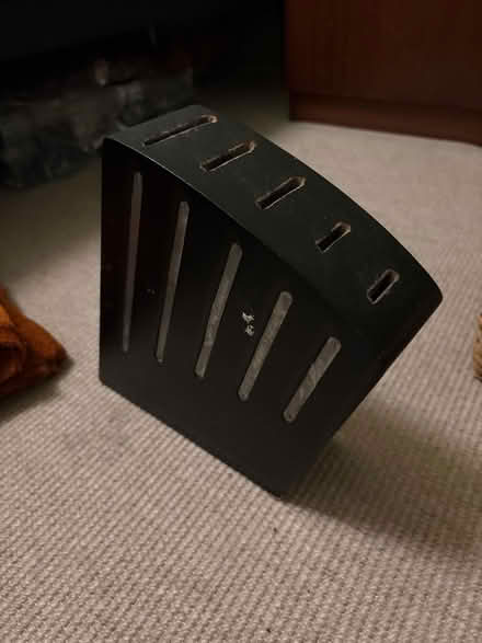 Photo of free Knife block (E9) #1