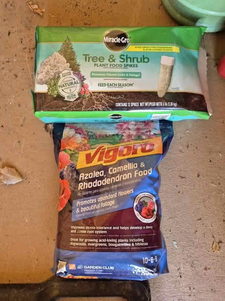 Photo of free Misc garden items (20817) #2