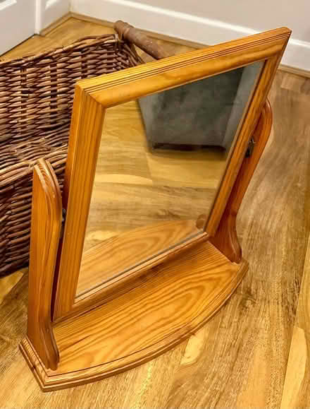 Photo of free Mirror (Chigwell IG7) #1