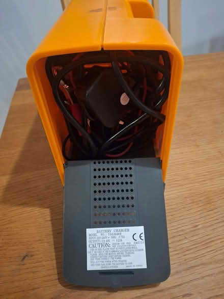 Photo of free 12V Car Battery Charger (Rusthall TN3) #1
