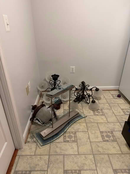 Photo of free Everything must go today (Waldorf MD 20603) #2