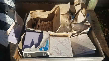 Photo of free retro bathroom tiles (Headington OX3) #3