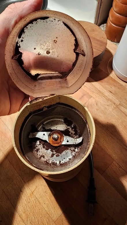 Photo of free Braun coffee / spice grinder (E12th ave S - 11229) #1