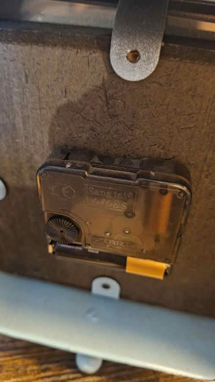 Photo of free Two battery operated clocks not working (Broomridge FK7) #3