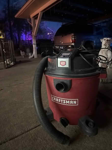 Photo of free Craftsman shop vac 16 gallon (Downers Grove) #1