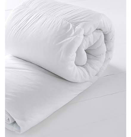 Photo of single duvet for chilly winters (NG7 5FU) #1