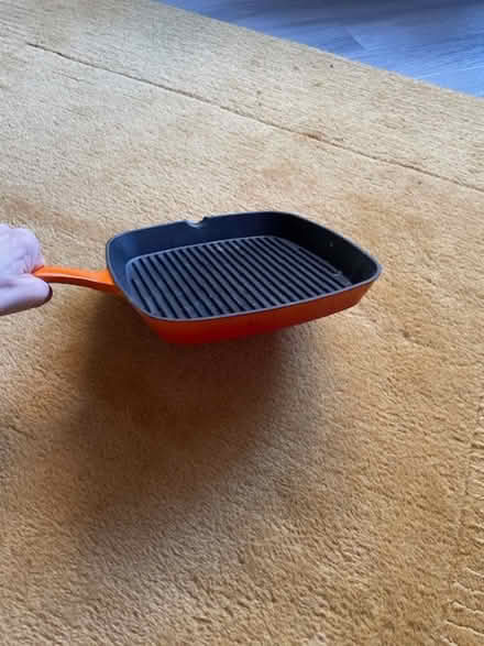 Photo of free cast iron griddle pan (Kenilworth CV8) #1