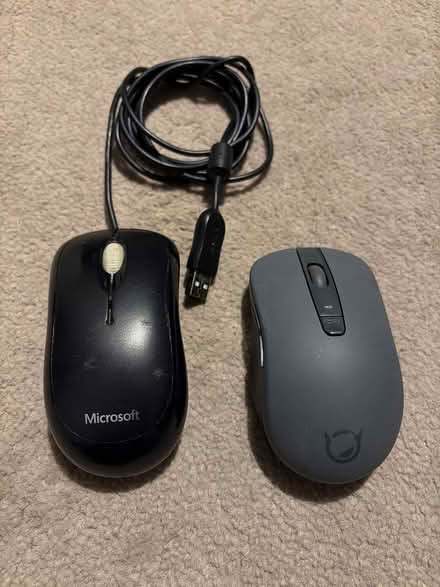 Photo of free Wired mouse and wireless mouse (Norfolk Park S2) #1