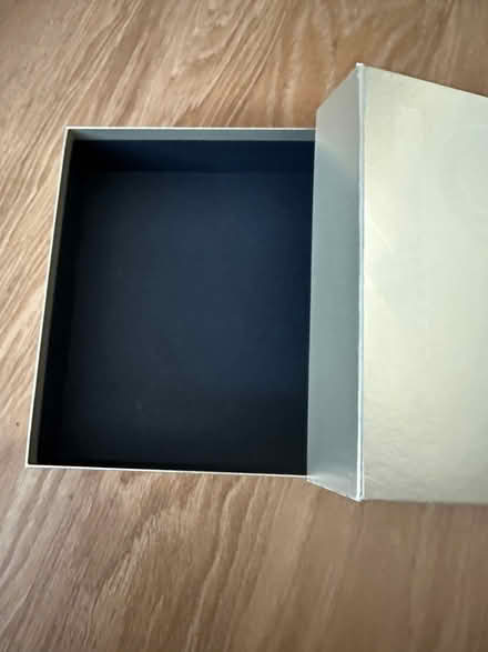 Photo of free No 7 Empty Gold Gift Box (Old Woking GU22) #2