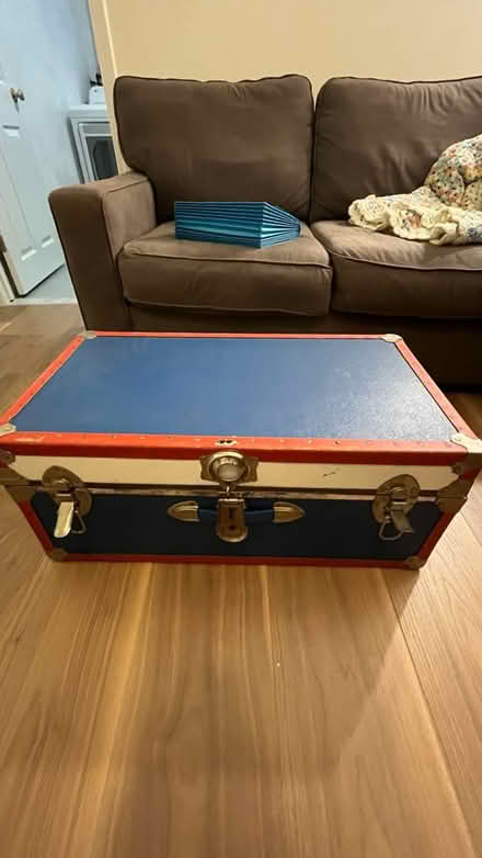 Photo of free Footlocker (Newton) #1