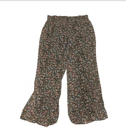 Photo of free Dolce Vita Woman’s Pants (Brooklyn Storage) #1