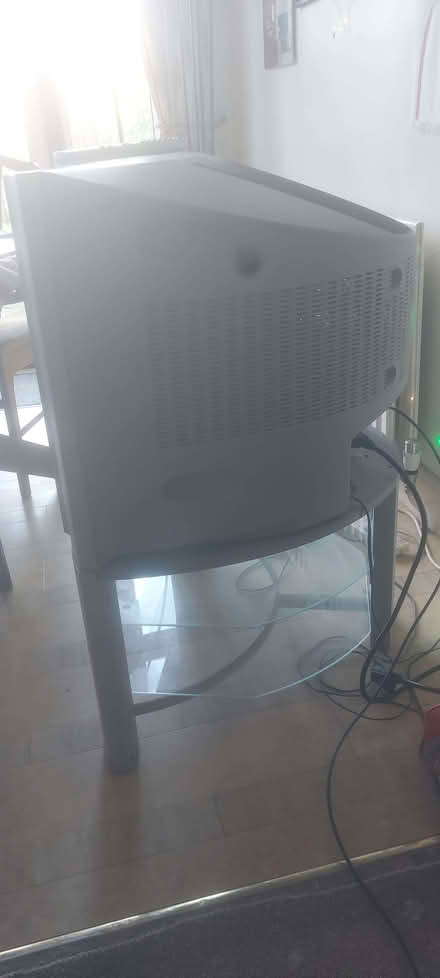 Photo of free SONY TV trinitron and stand with shelves (West Wickham BR4) #2