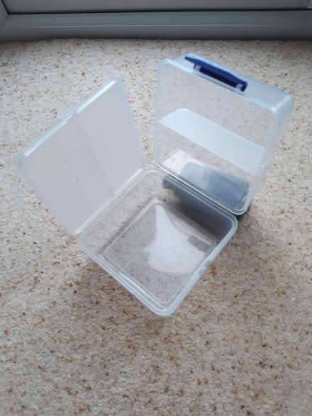 Photo of free Lunch box (TN24) #3