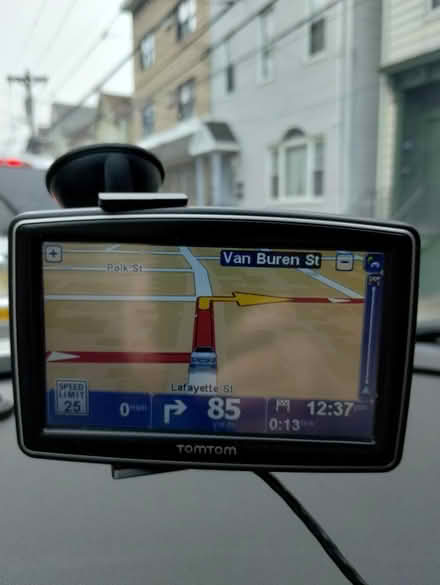 Photo of free TomTom XXL GPS (old technology) (Newark) #3