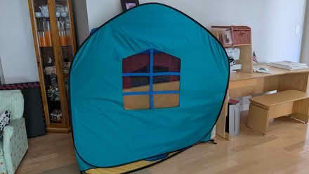 Photo of free Playhut pop-up tent (Quentin and Euclid) #2