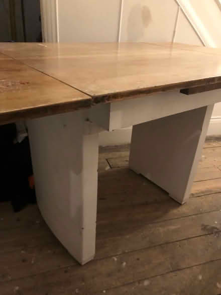 Photo of free Dining room table (Hanwell W7) #4