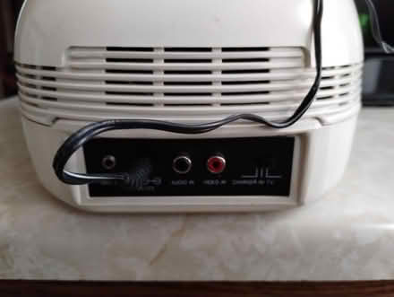 Photo of free AM/FM Radio (old technology) (Newark) #3